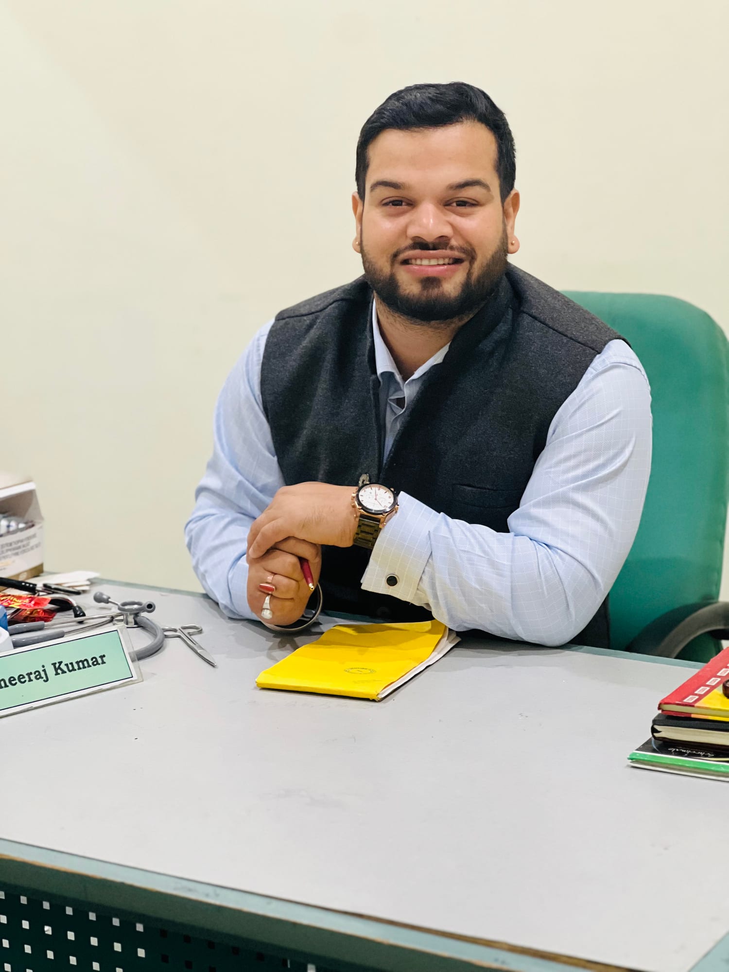 Dr. Dheeraj Kumar online consultation doctor in Nalagarh